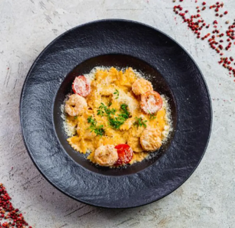 Паста с креветками том ям