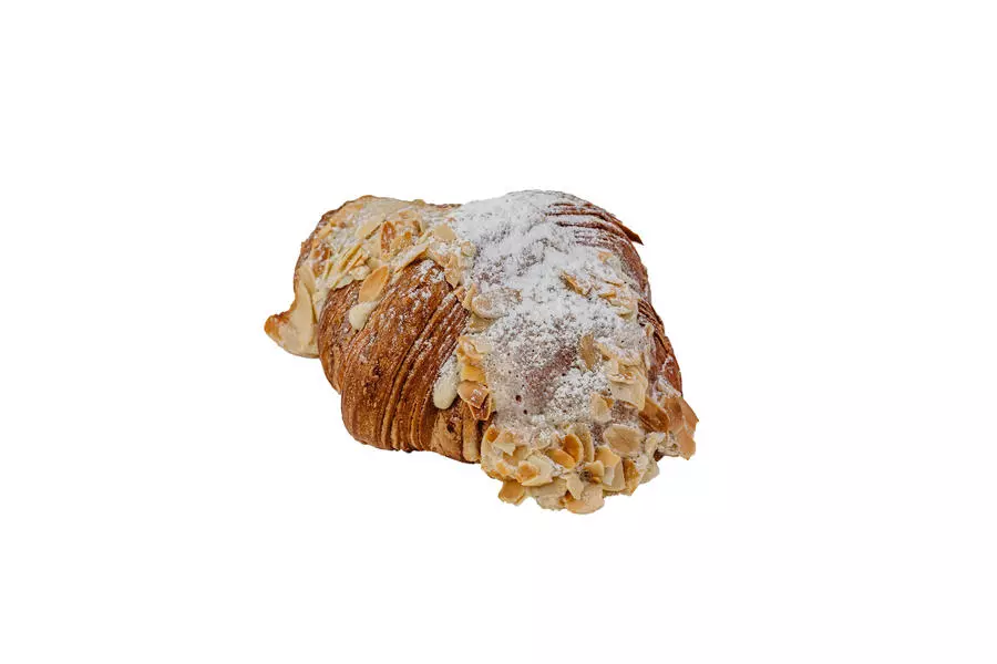 Круассан с миндальным кремом