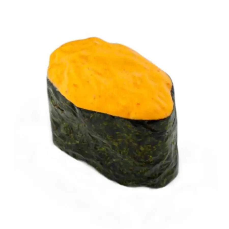 Гункан с лососем