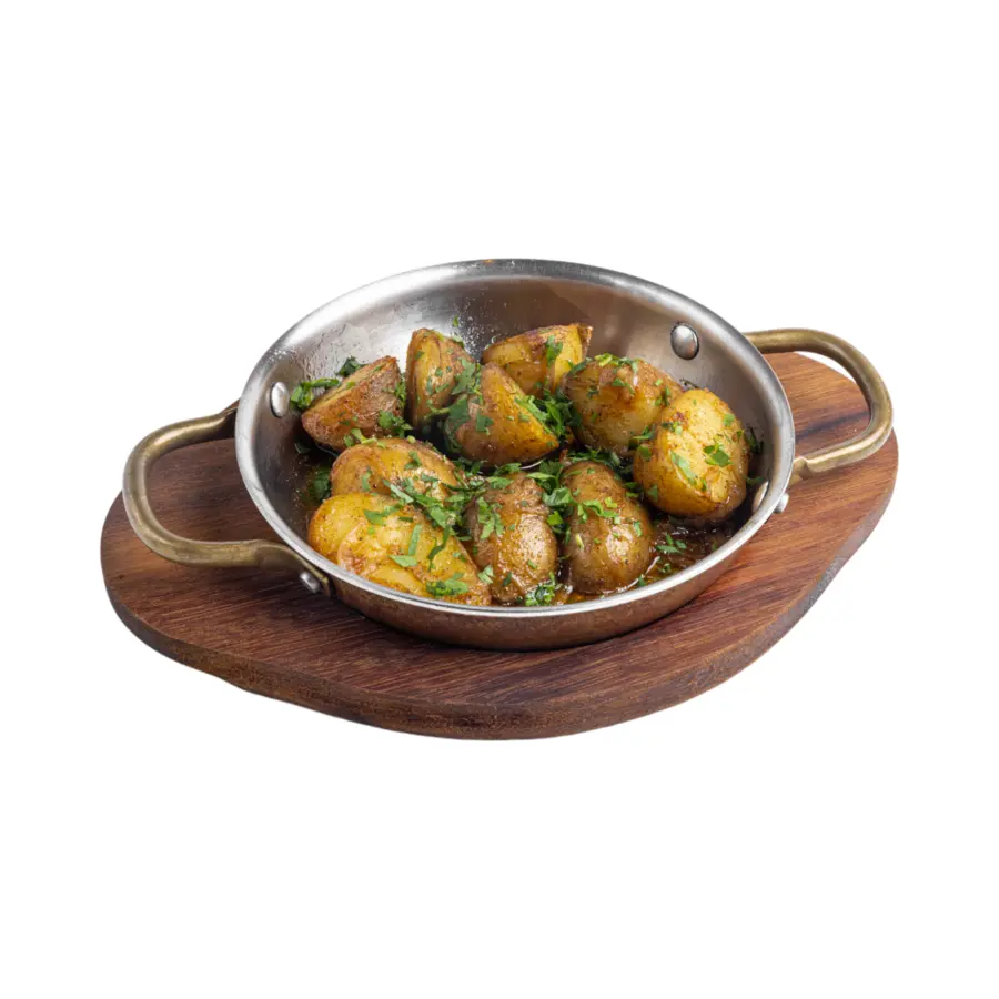 Молодой картофель с зеленью