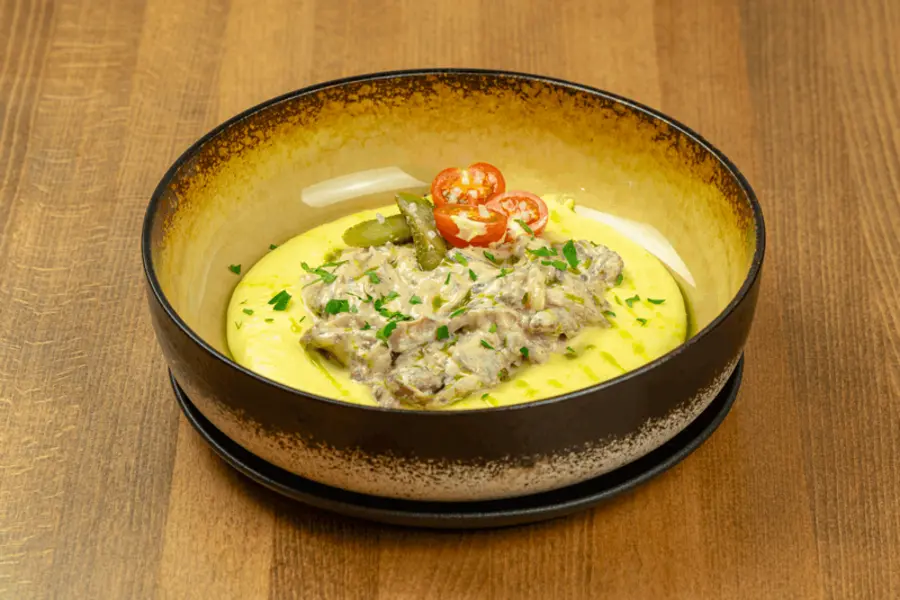 ~  Бефстроганов с грибами и пюре 180/180гр