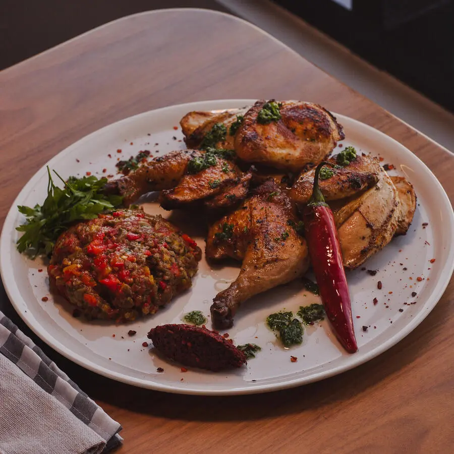 Цыпленок-табака с аджап сандалом/Chicken tabaka 