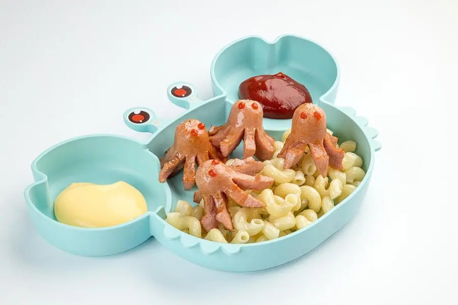 Осьминожки и улитки с кетчупом и сыр соусом