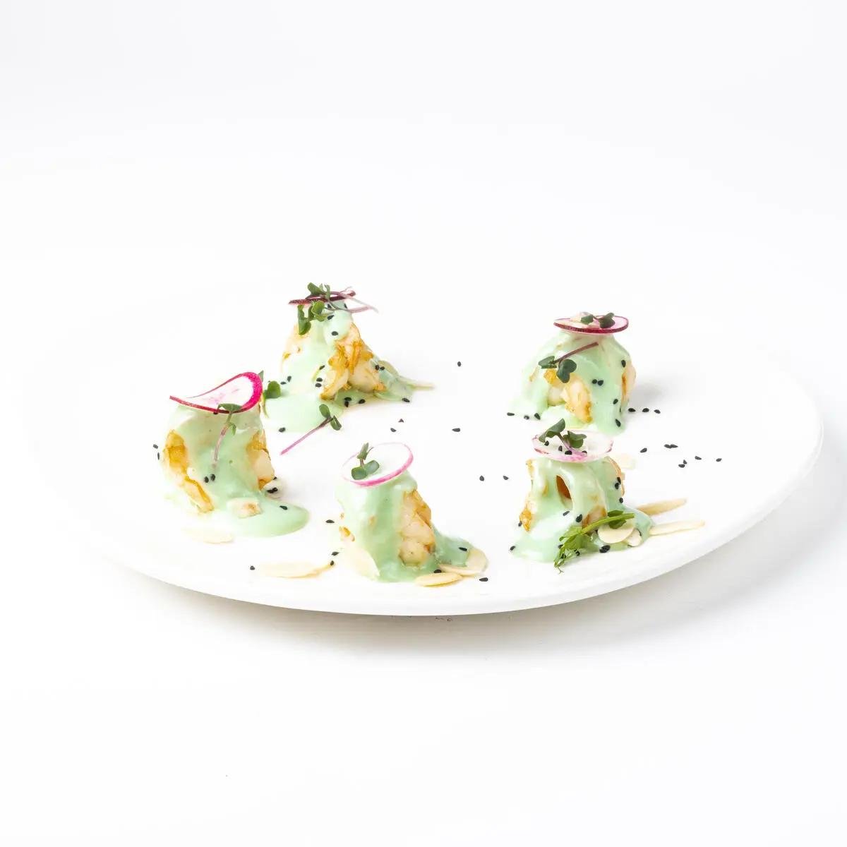 Креветки васаби с лепестками миндаля