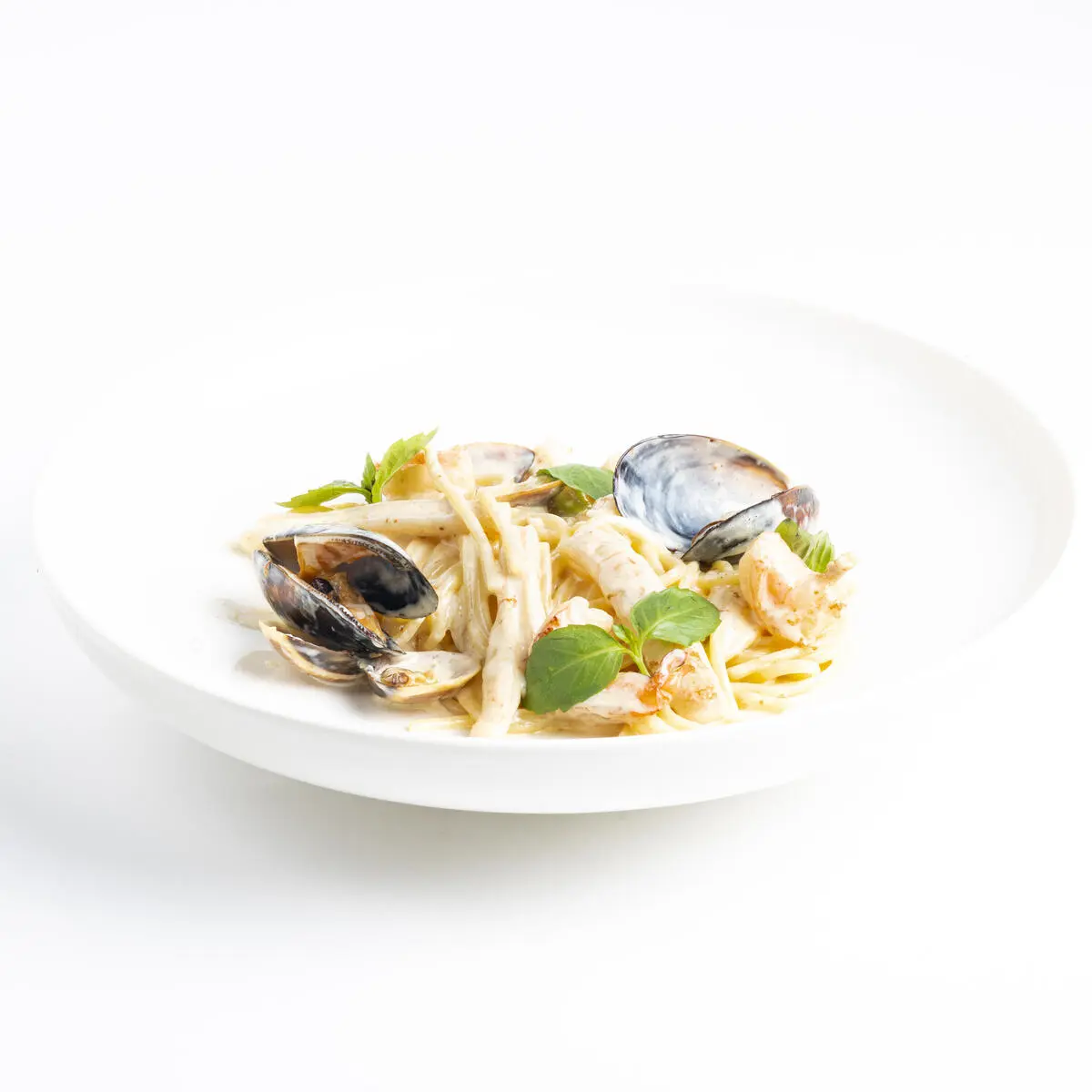 Паста с морепродуктами в сливочном соусе