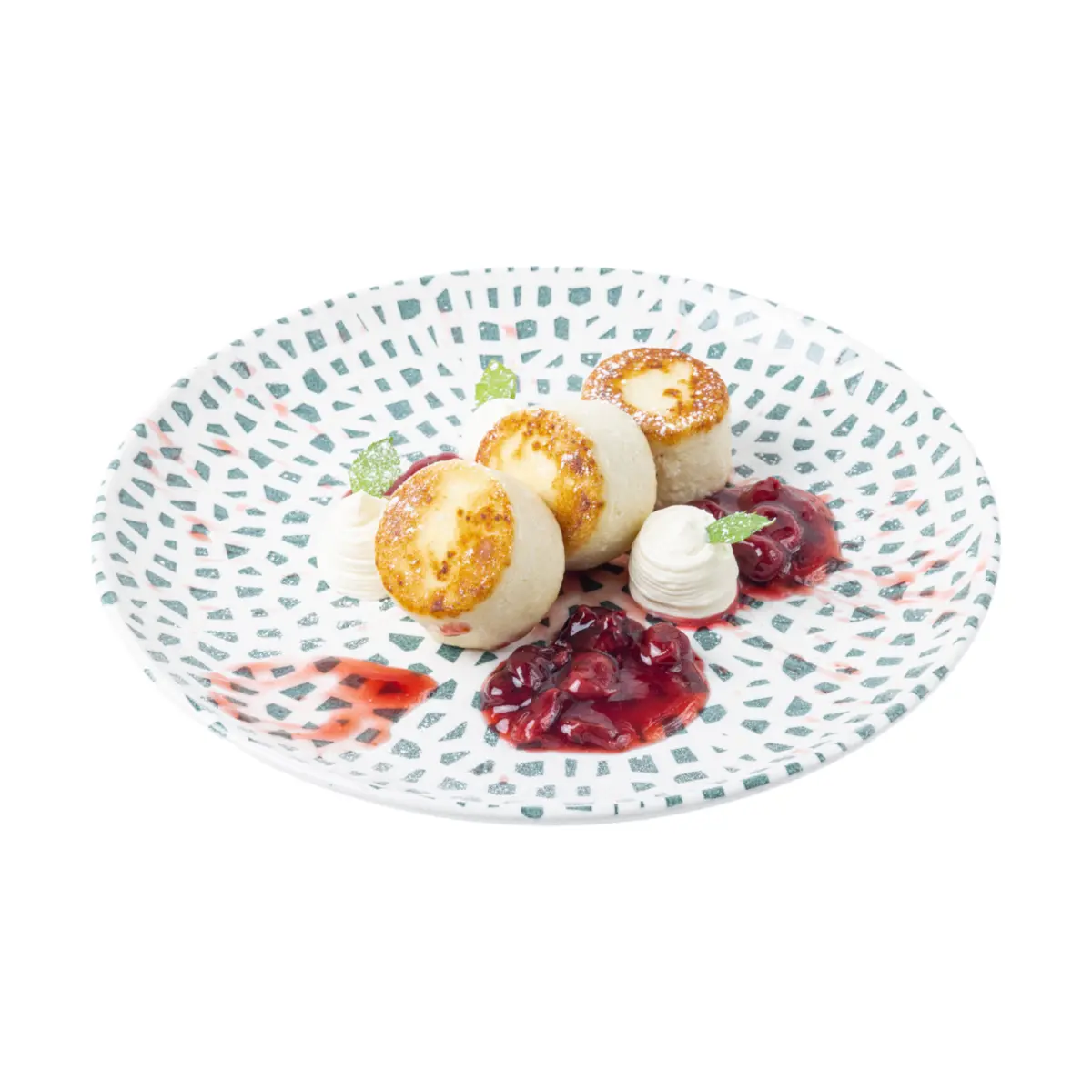 Сырники со сметаной и вишней