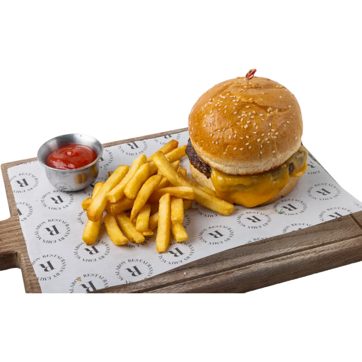 Бургер из говядины с картофелем фри