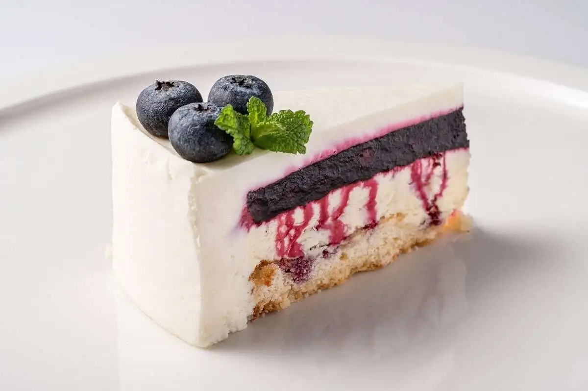 Черничное мороженное