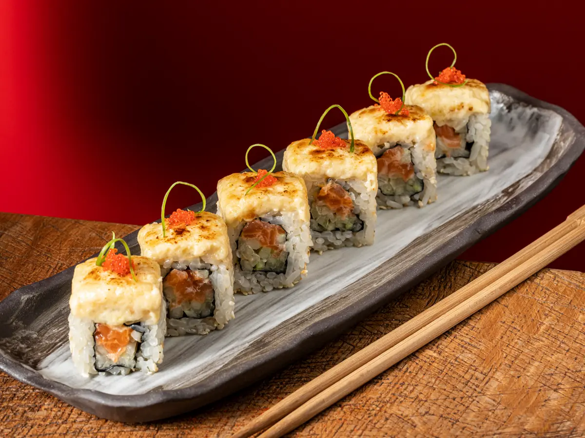 Baked salmon roll