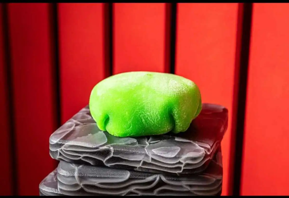 Mochi Kiwi with mint