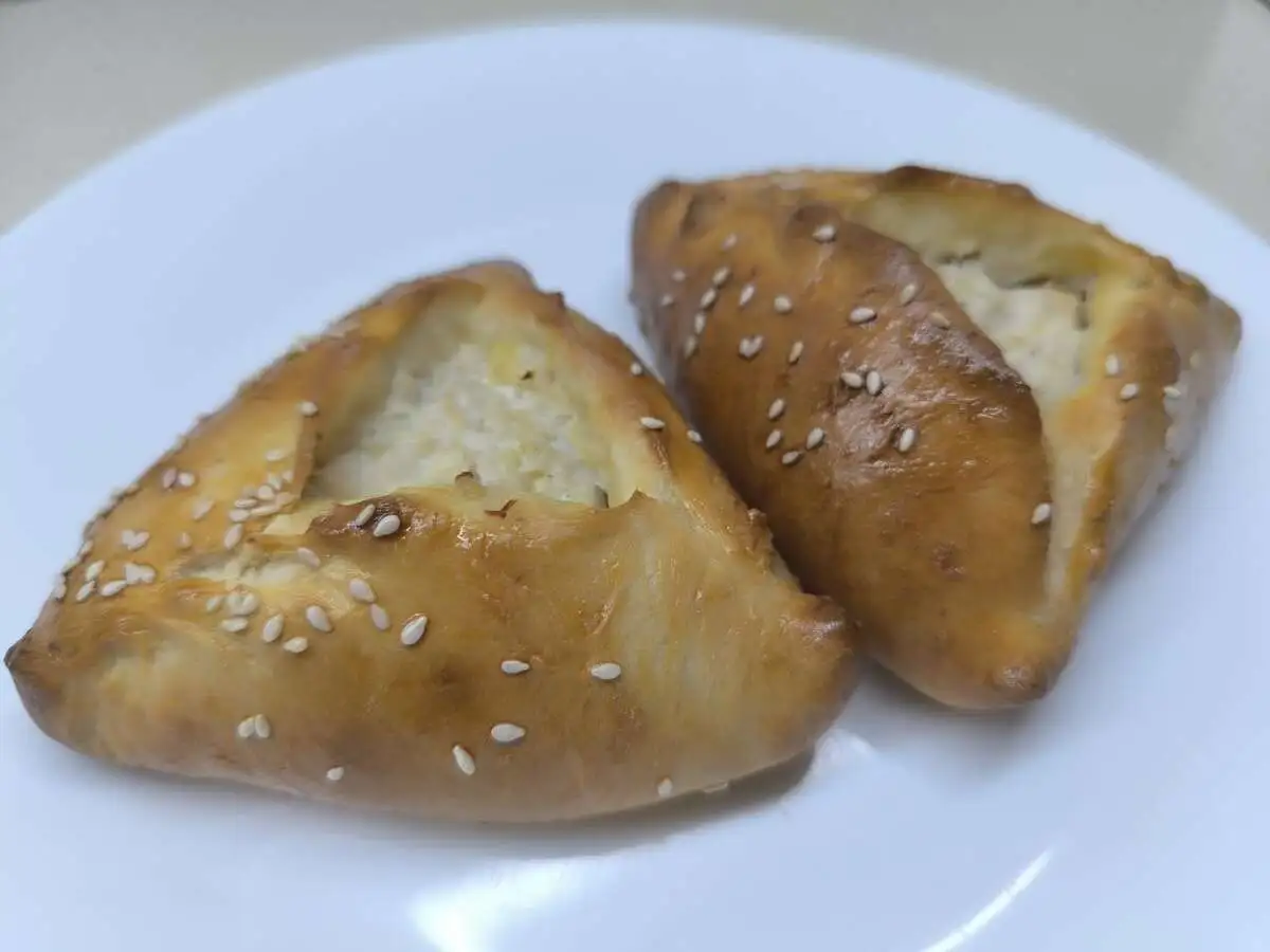 Курник (куриный фарш, картофель, лук)