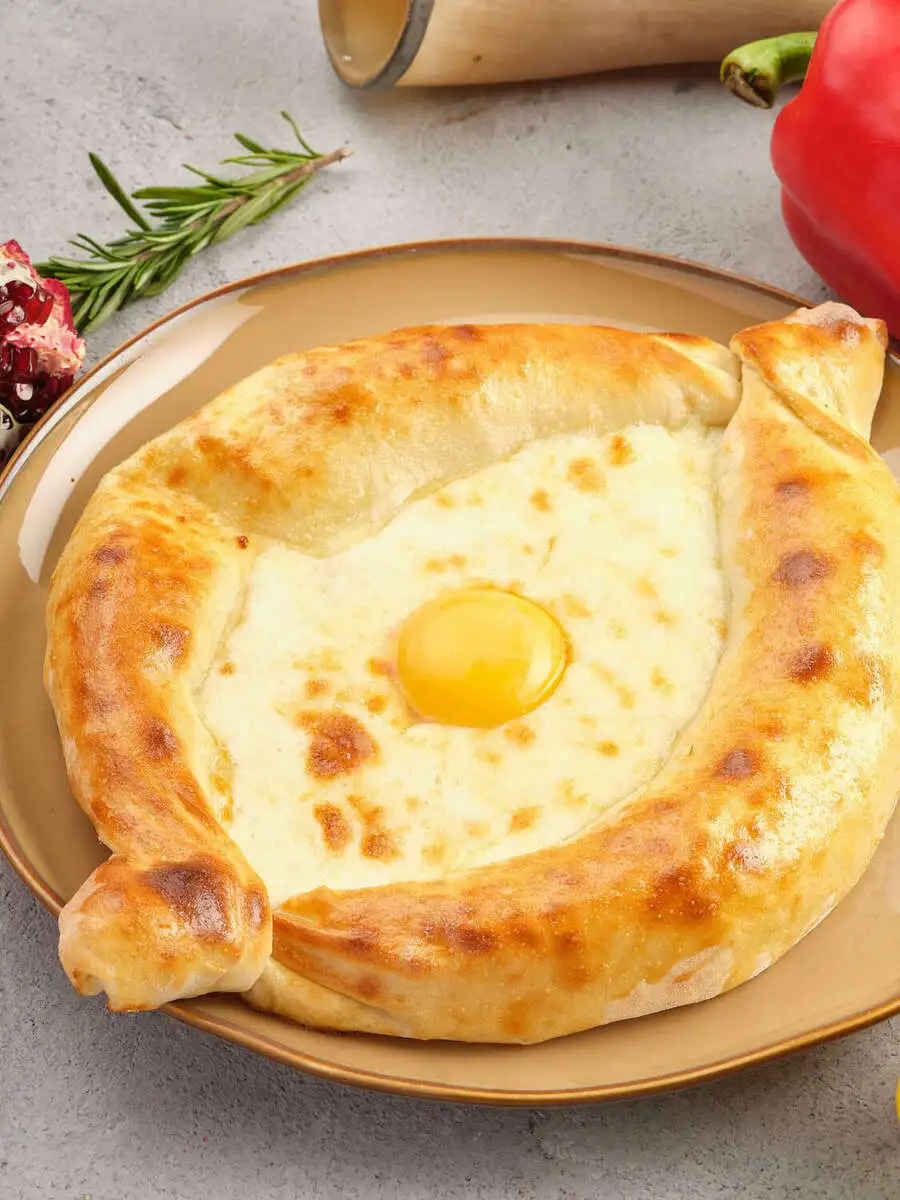 Хачапури по-аджарски