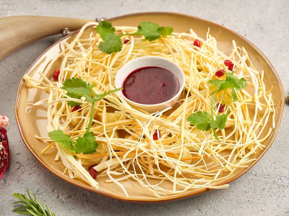 Тарелка домашних сыров