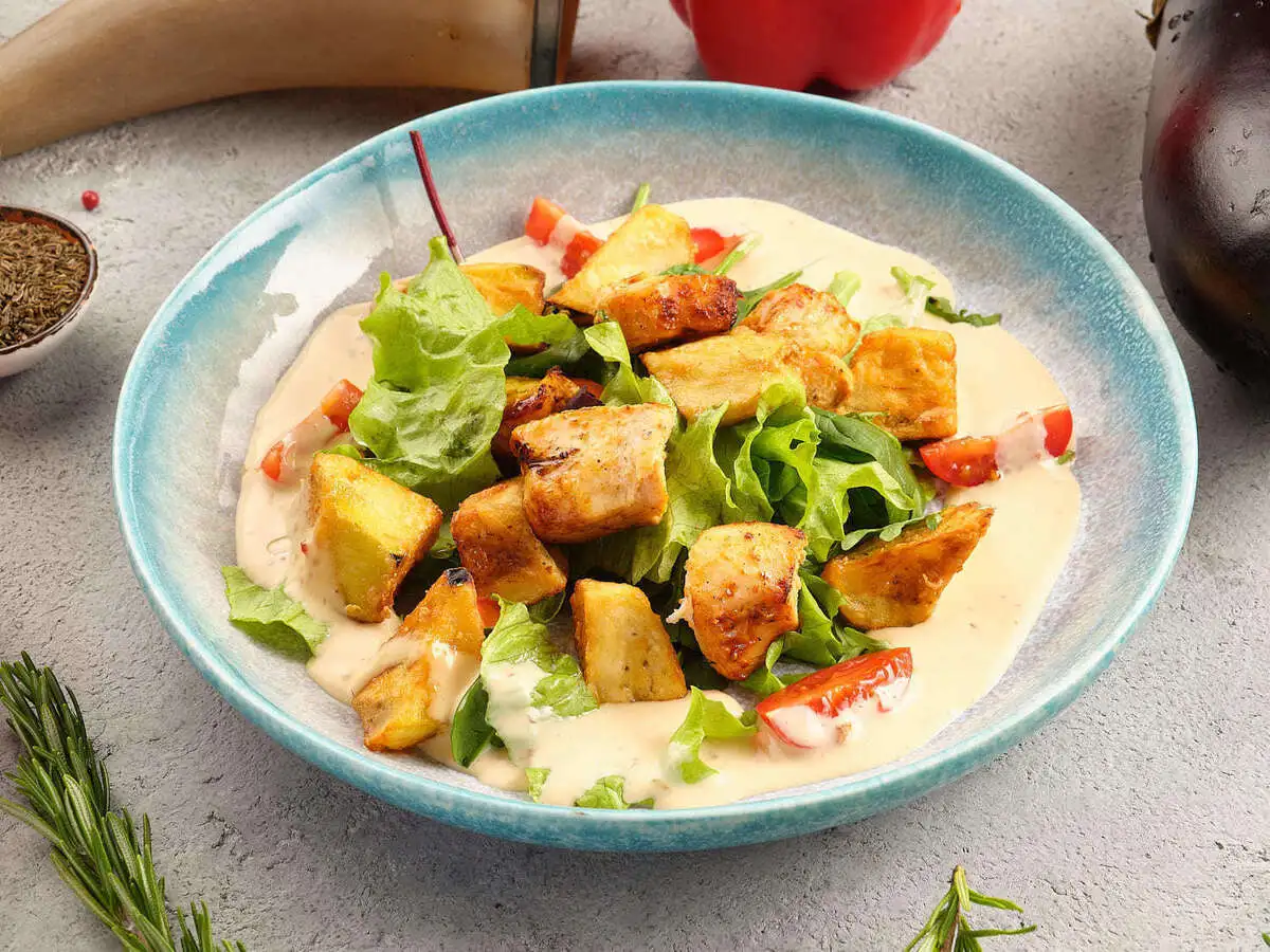 Нежный баклажан с шашлыком из курицы