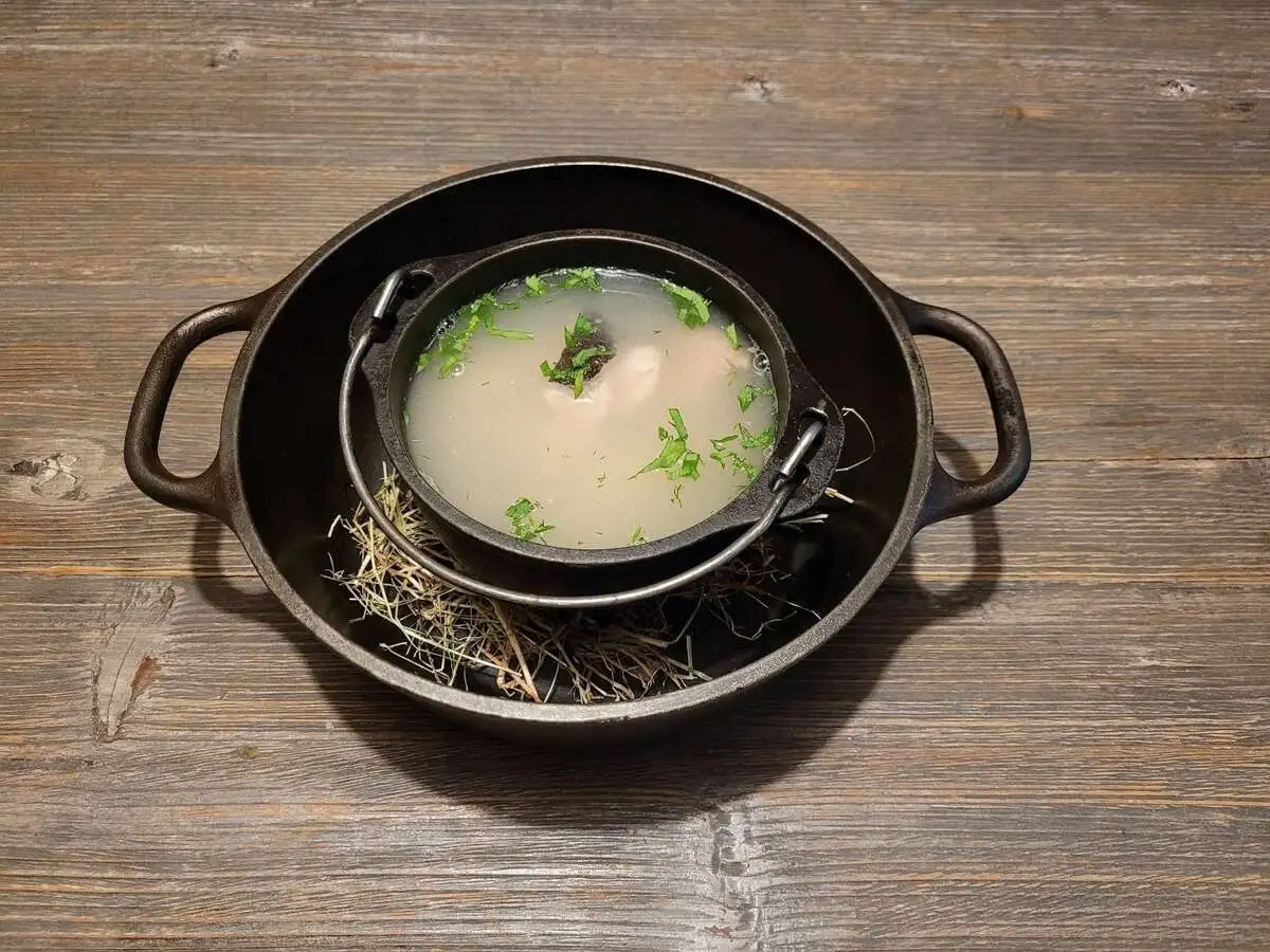 Уха по-царски с дымком