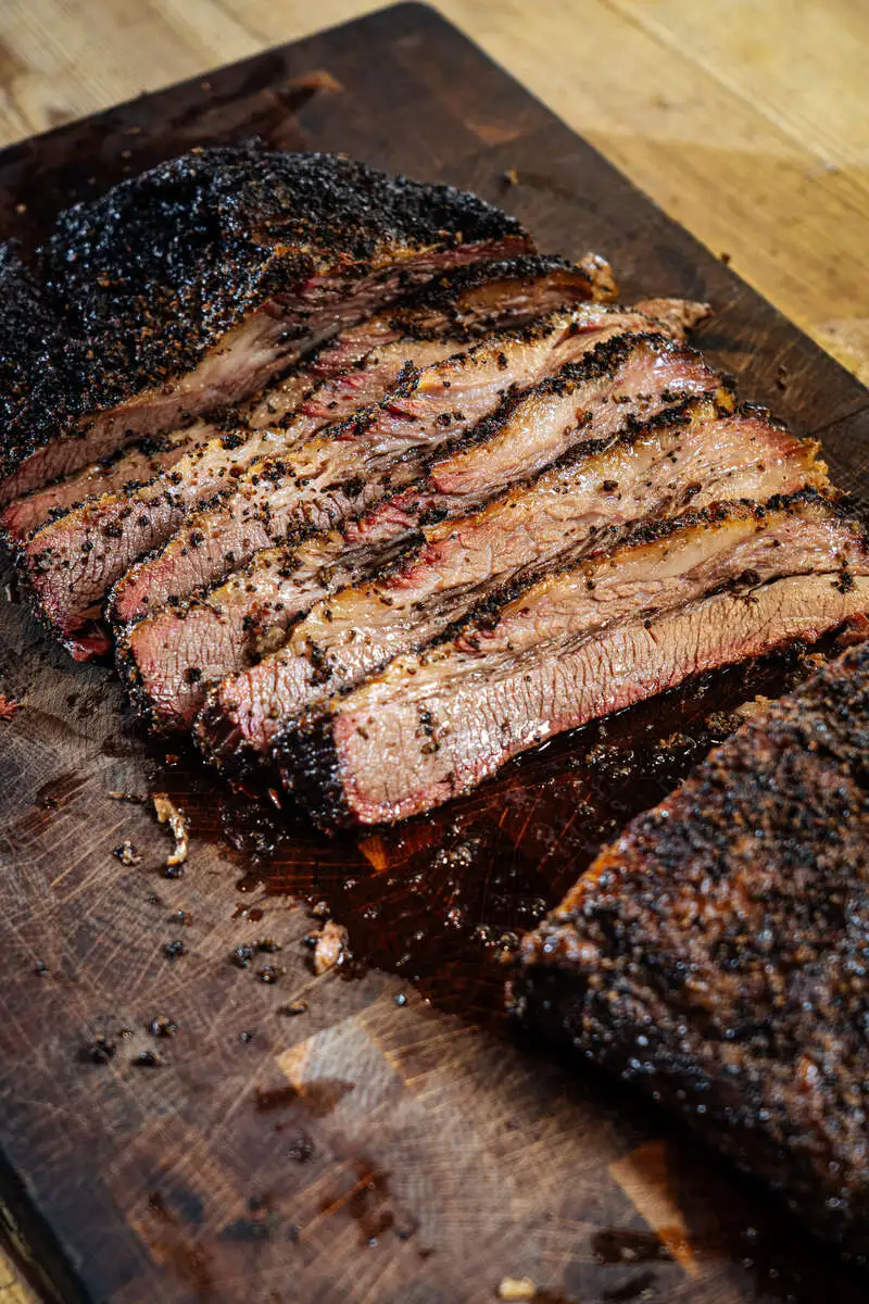 slide-https://cdn.smt.bz/uploads/media/photo/4030473/24.08.21-smoke-bbq-678.webp