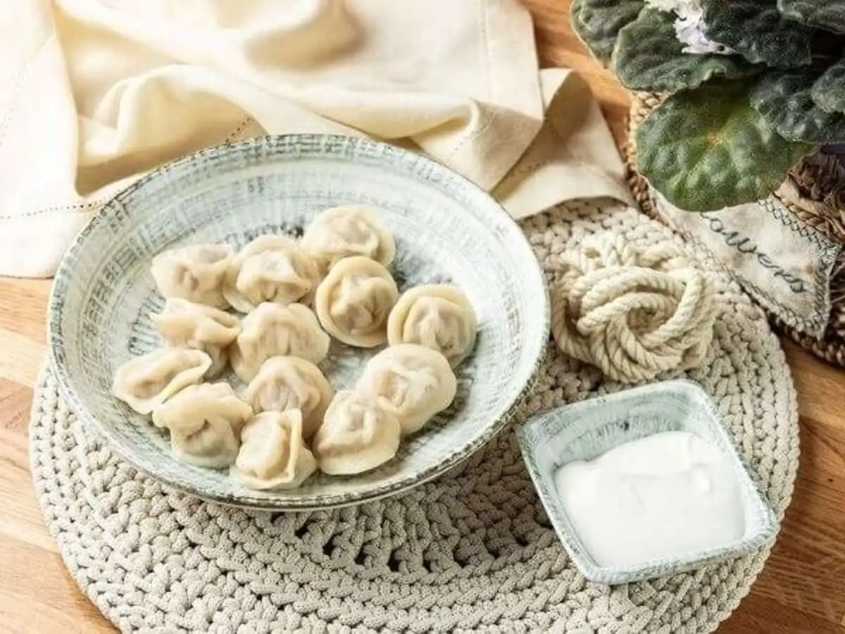 Пельмешки куриные со сметаной 
