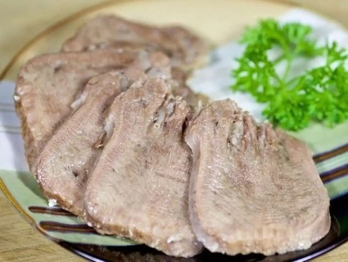 Язык говяжий, отварной