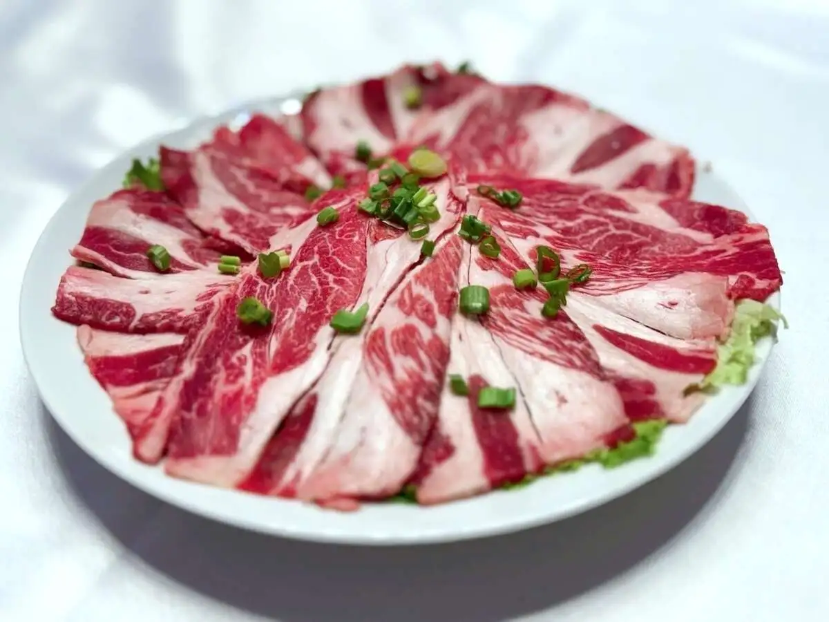 Мраморная говядина 精品厚切雪花牛肉