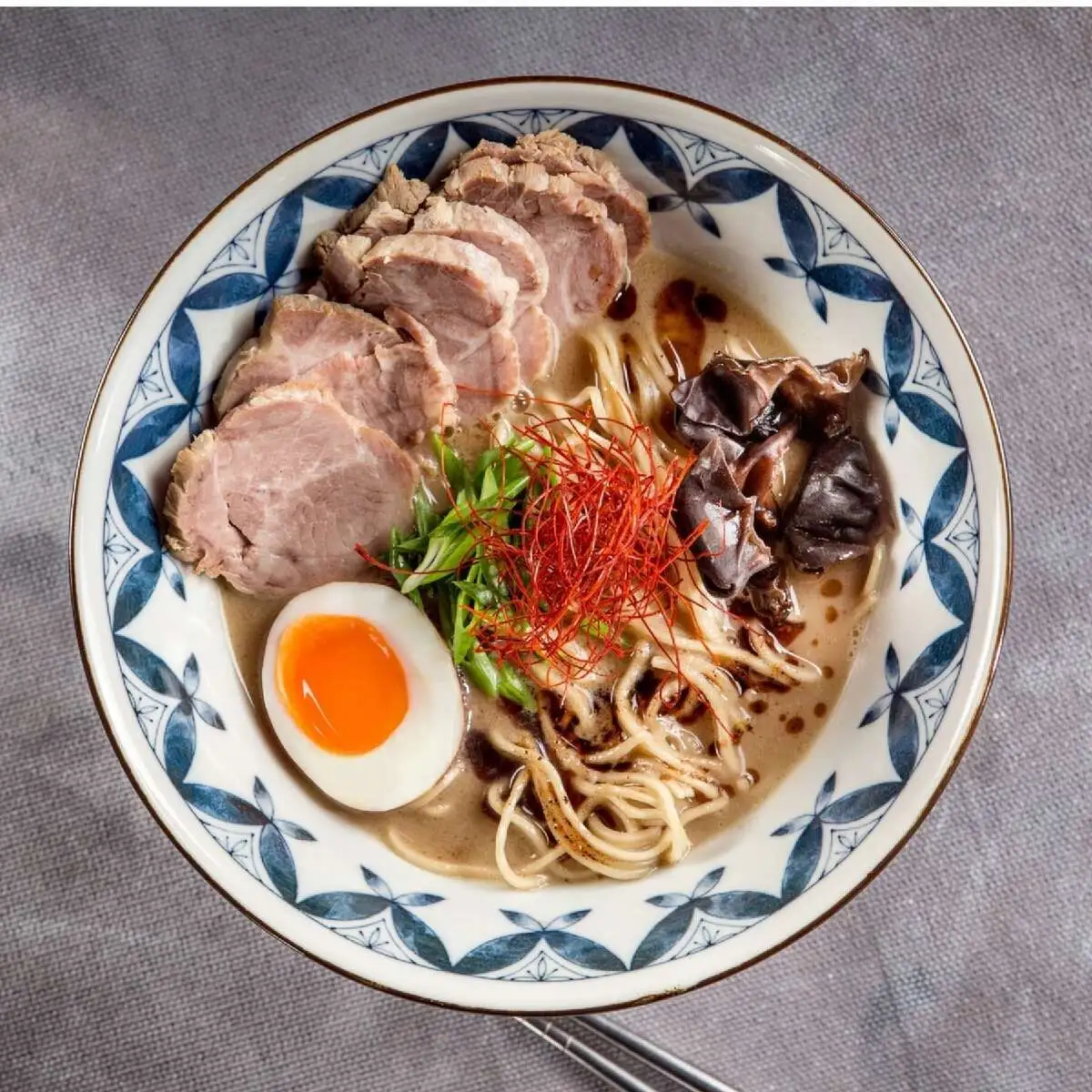 Тонкоцу рамен