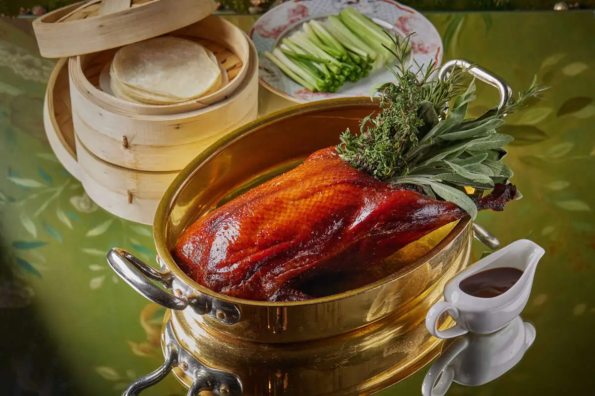 Жареная Пекинская утка с домашними блинчиками (Турандот)