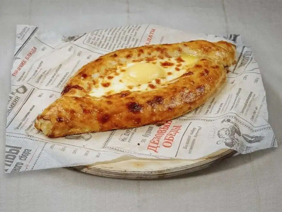 Хачапури по-аджарски