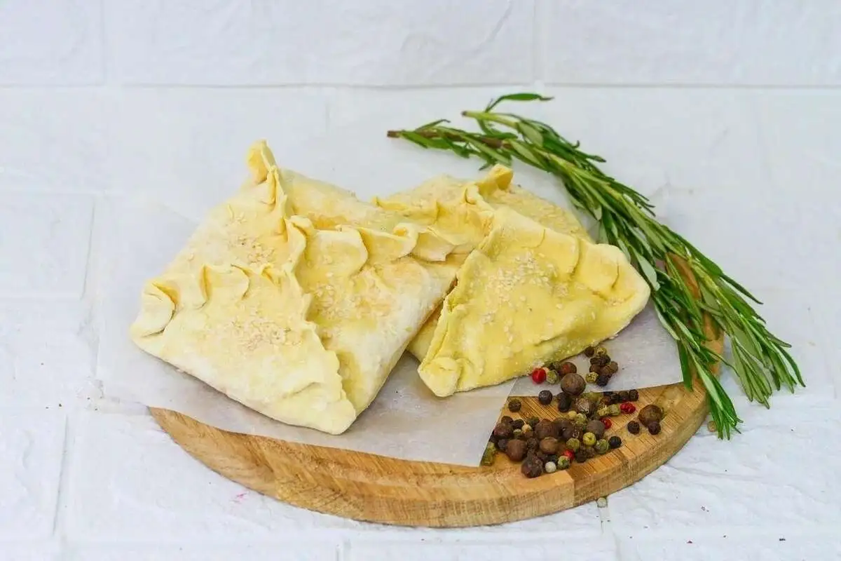 Конверт с мясом и сливочным сыром 