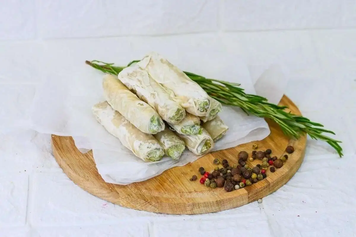 Улитка греческая со шпинатом и сыром