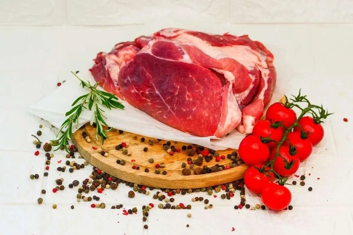 Окорок свиной охл.