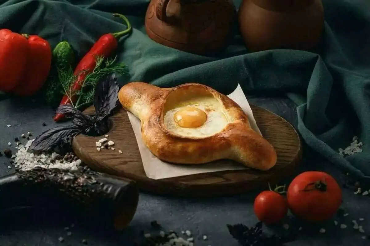 Хачапури по-аджарски