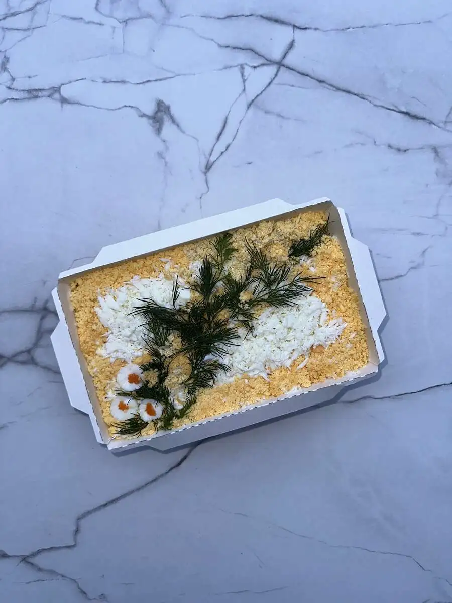 Салат с горбушей Новогодний