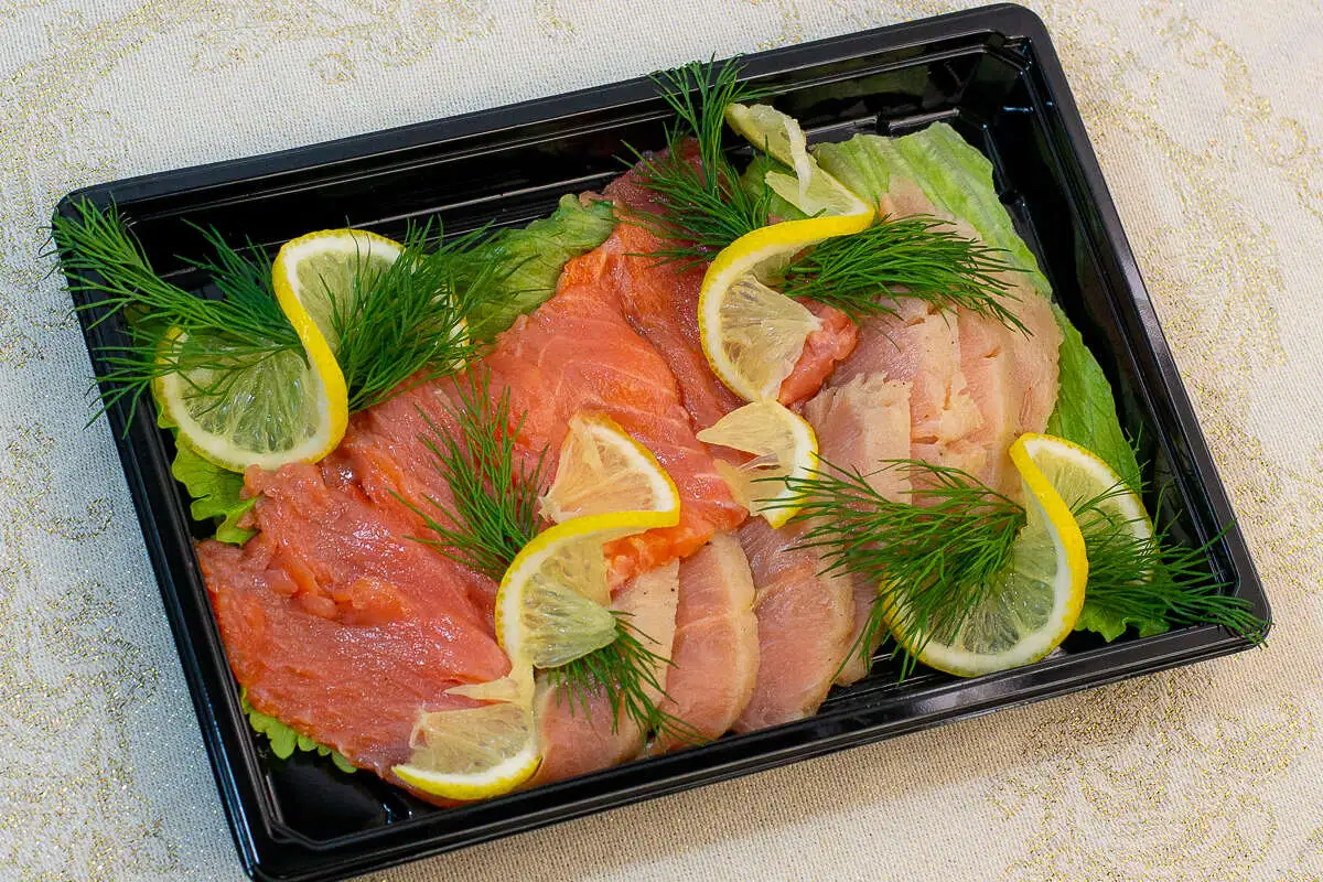 Дуэт из красной рыбы