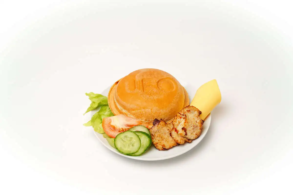 УФО бургер с филе су-вид, 165 г*