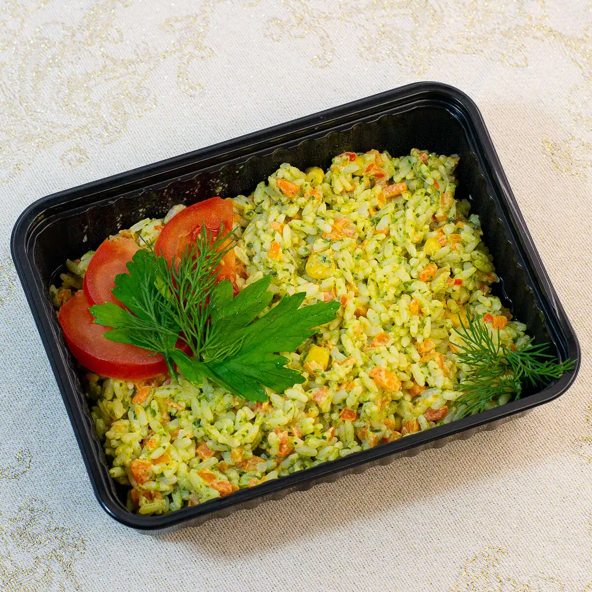 Рис с овощами и шпинатом