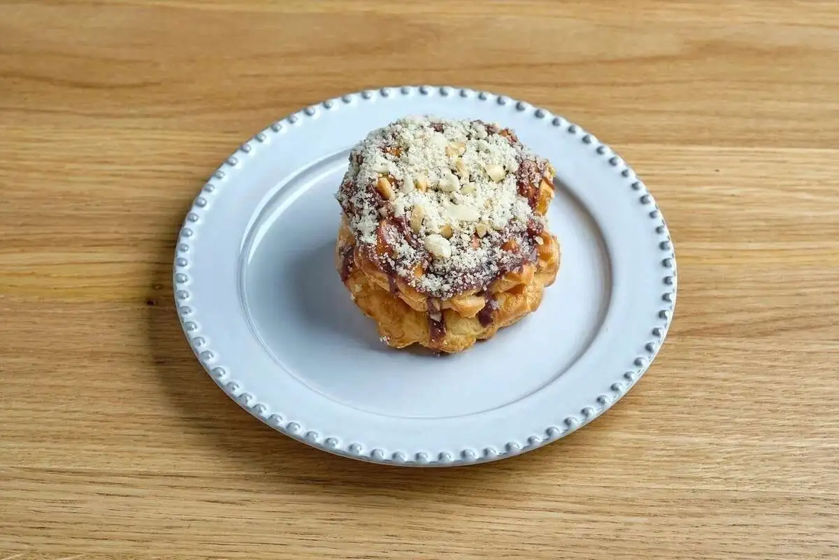 Шу с вареной сгущенкой