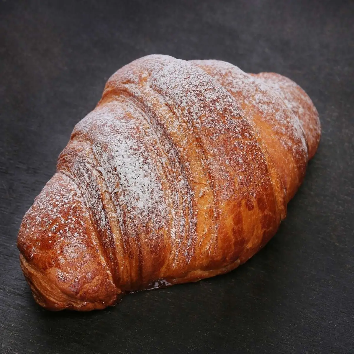 КРУАССАН С ВИШНЕВЫМ ДЖЕМОМ