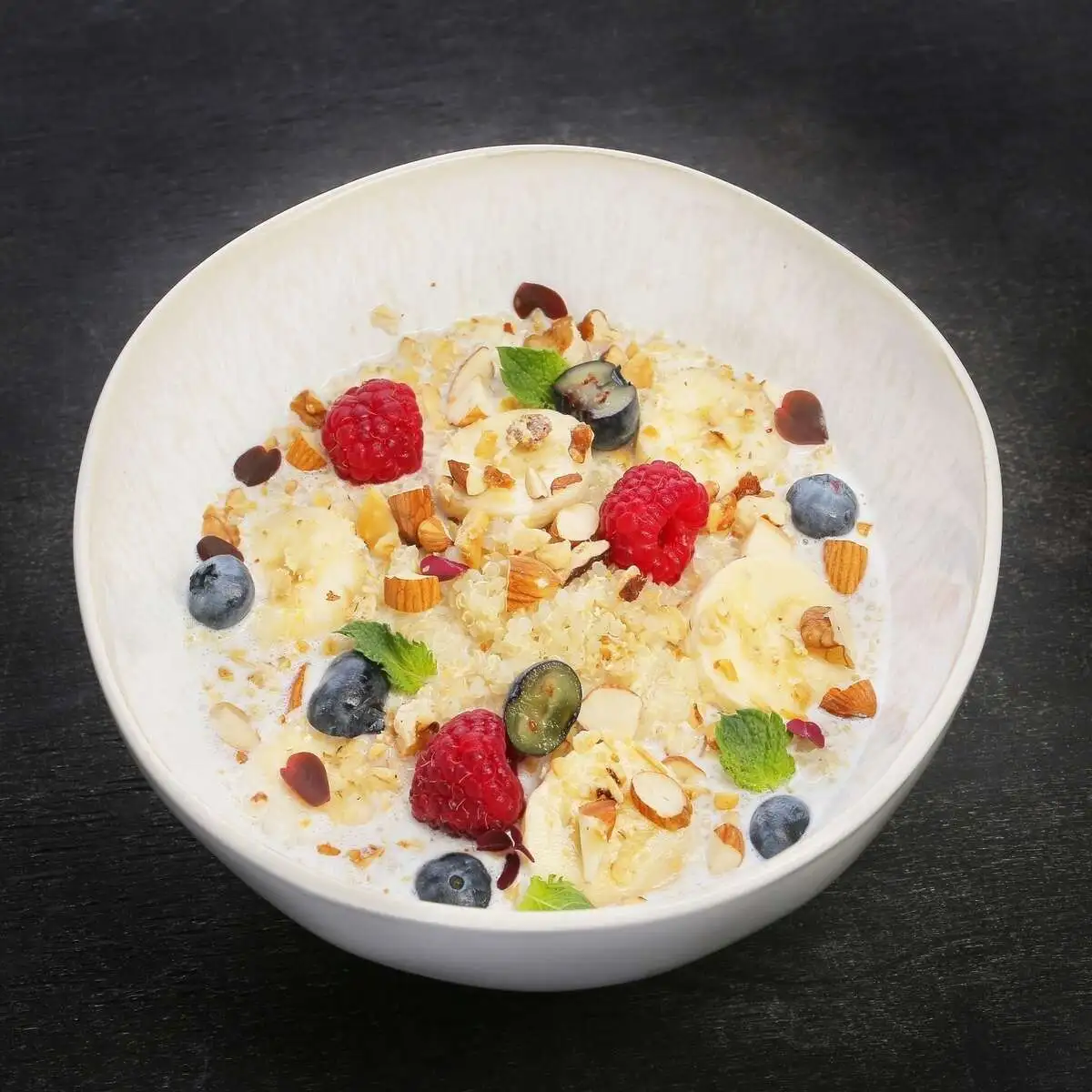 КИНОА С ОРЕХАМИ