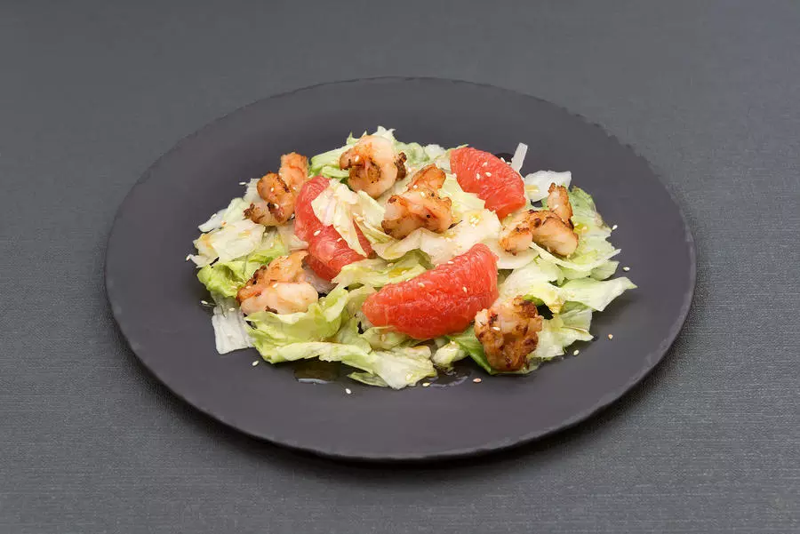 Салат Нацуно с креветками