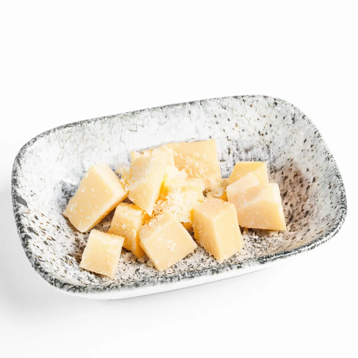 Сыр Пармезан кусками