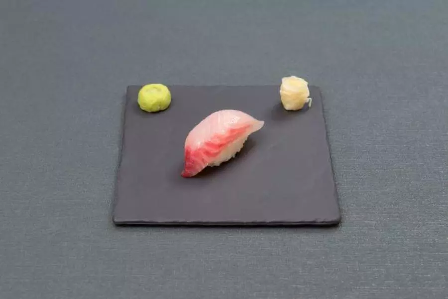 Суши Судзуки