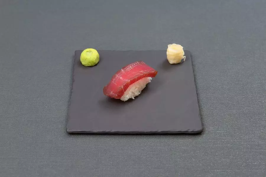 Суши Магуро дзуке