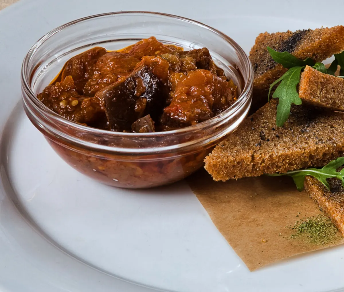  Икра баклажанная с крутонами