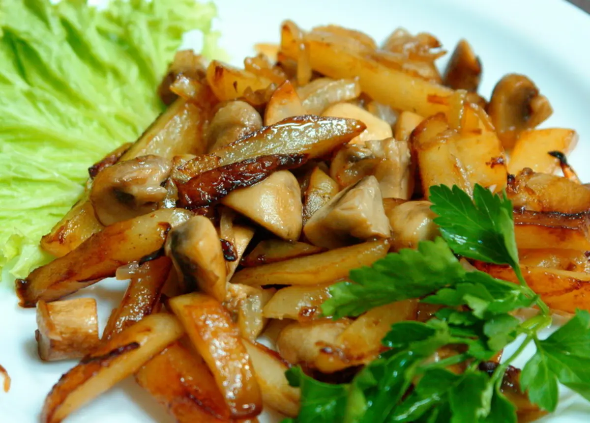  Картофель жаренный с грибами