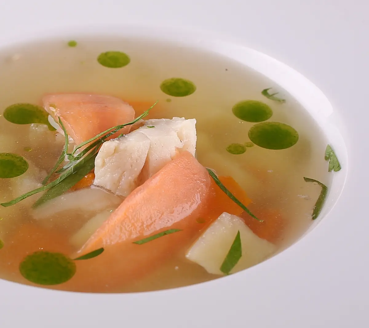  Уха "Ростовская" из трех рыб с водкой