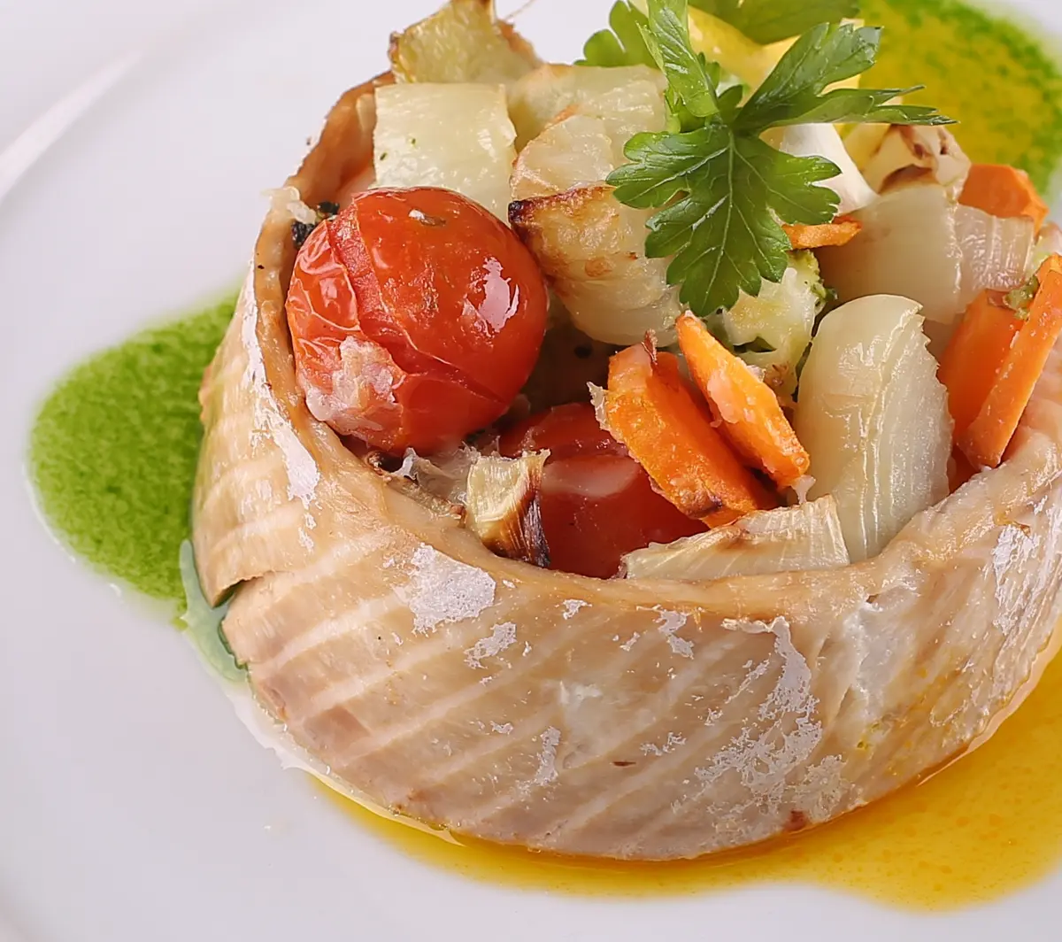  Горбуша, запеченная кольцом с корнеплодами