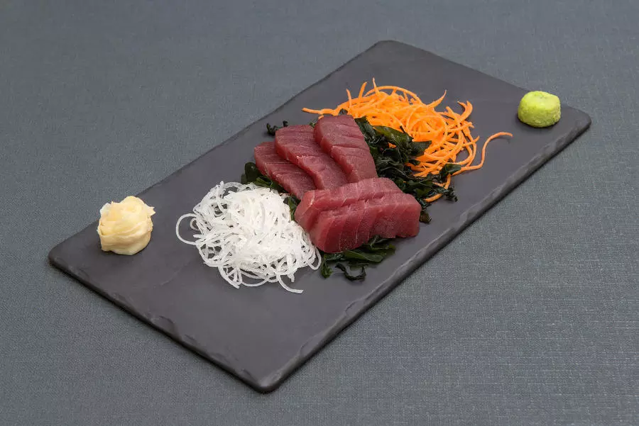 Сашими Магуро 