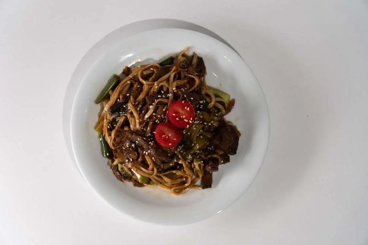 Удон с говядиной