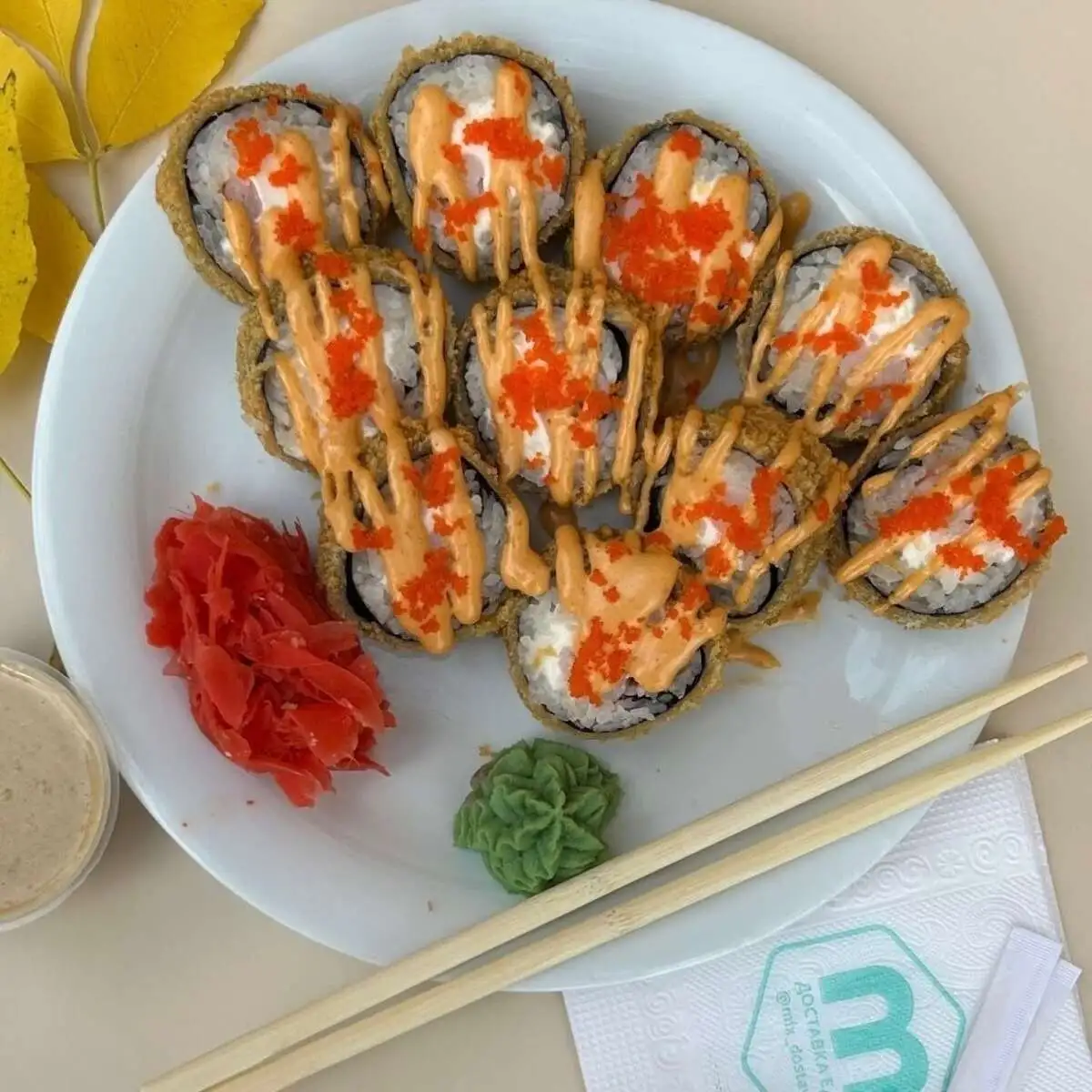 Сливочный с курицей ролл