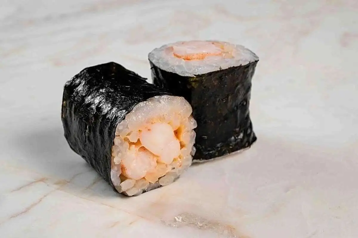 Нори маки с креветками