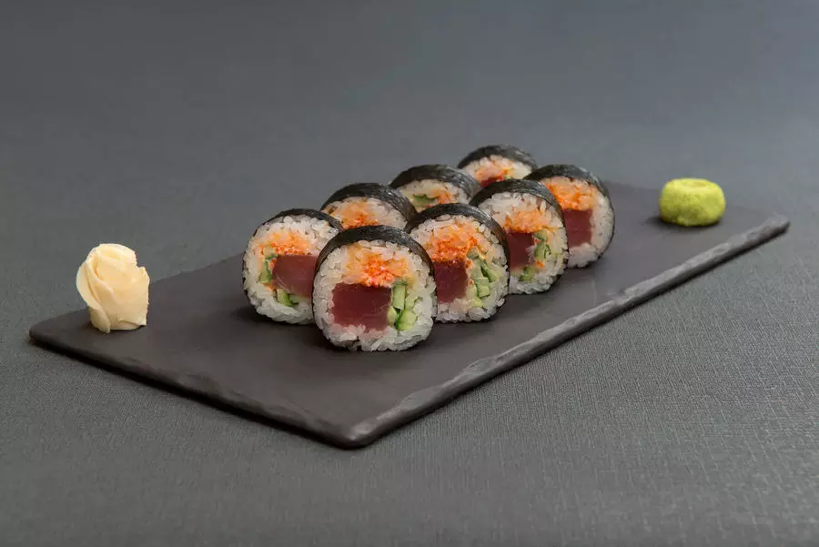 Ролл Спайси Туна